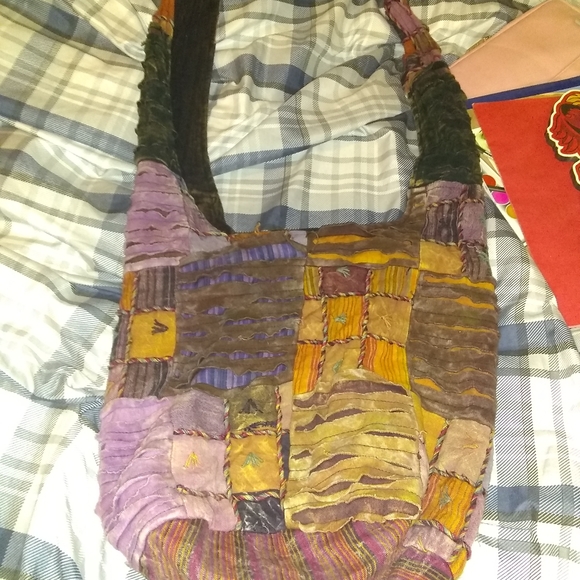 Purses - Picture 2 of 4
